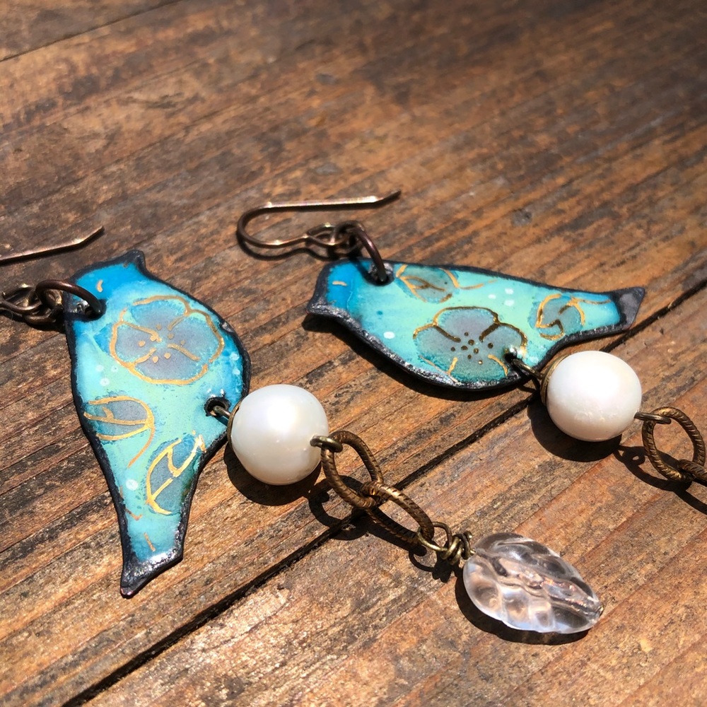 Painted Enamel Bird Pearl Earrings - Picture 5 of 9